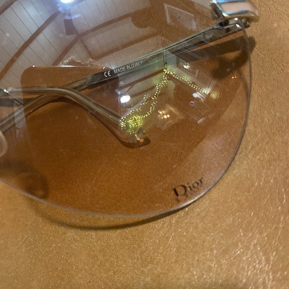 Christian Dior wrap around rimless sunglasses - Picture 2 of 7